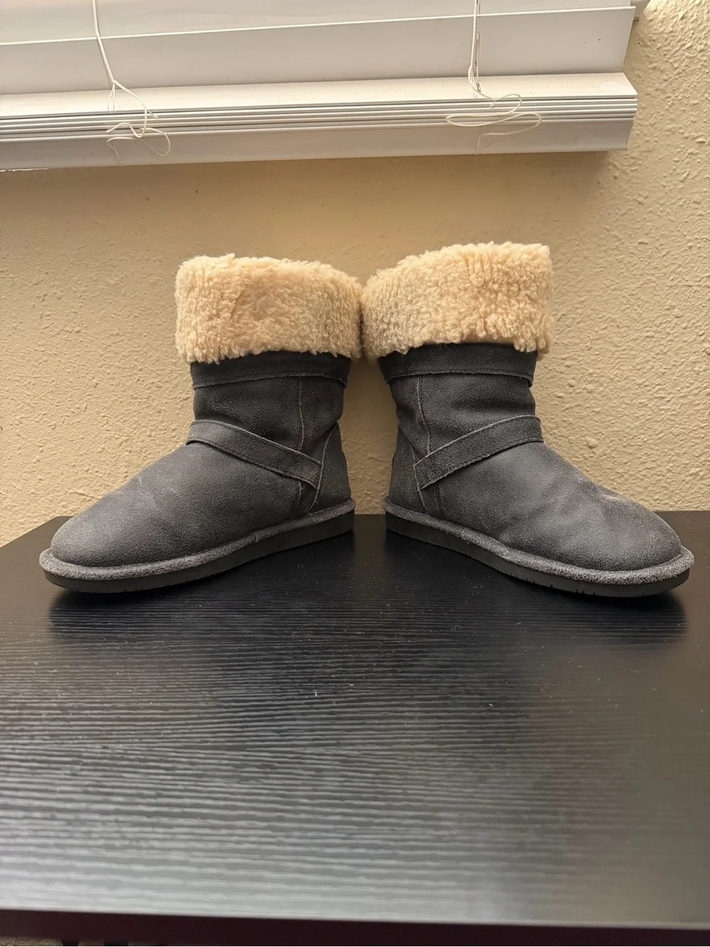 BearPaw rugged cozy